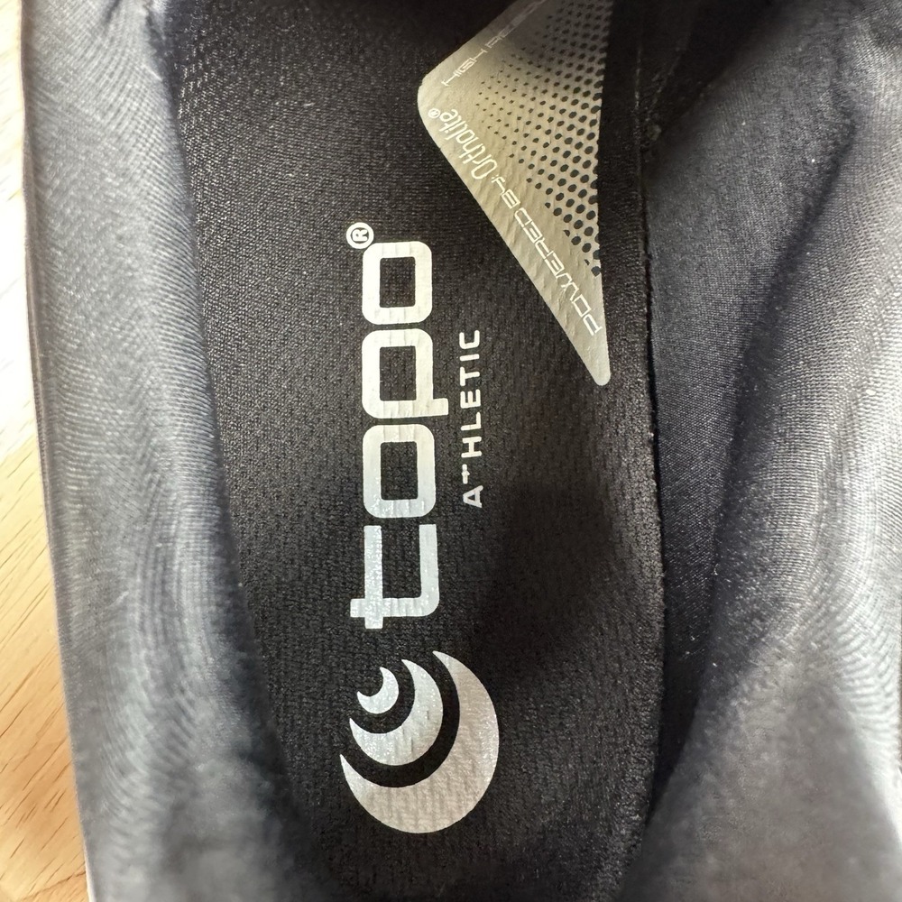 Topo Athletic Aura Womens Size 9 Black White 5mm Drop Road Running Shoes - Picture 12 of 13